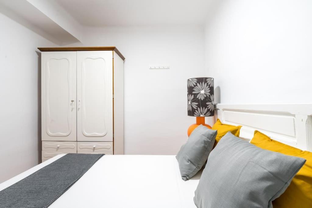 Santa Justa Urban Apartment Σεβίλλη Εξωτερικό φωτογραφία